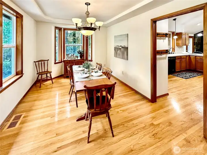 Another dining room view...nice windows that offer another Northwest view of the surround foliage.