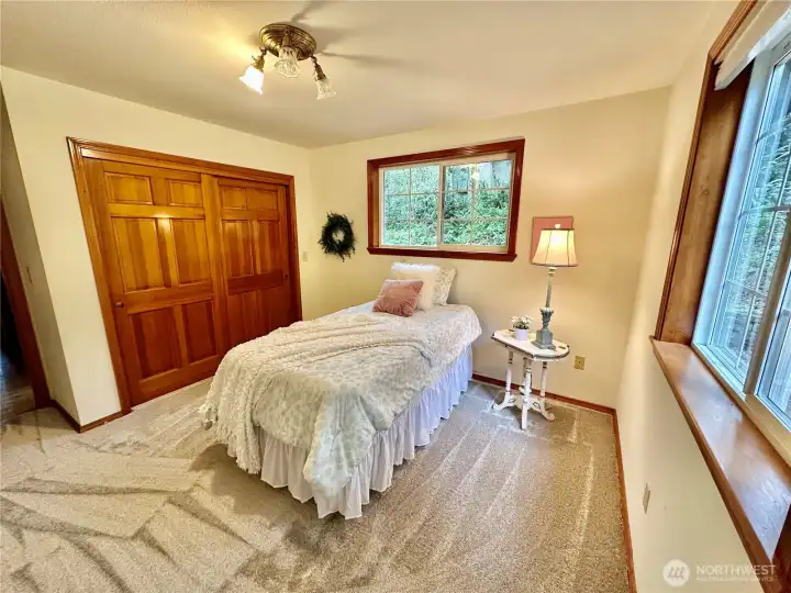 Main floor 2nd bedroom with new carpets!