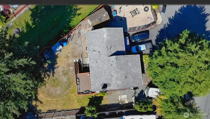 Overlooks property Overlooks property