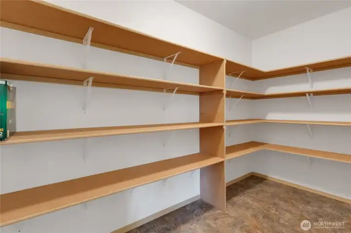 oversized pantry off kitchen