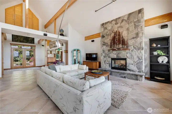 Double-side fireplace insert.