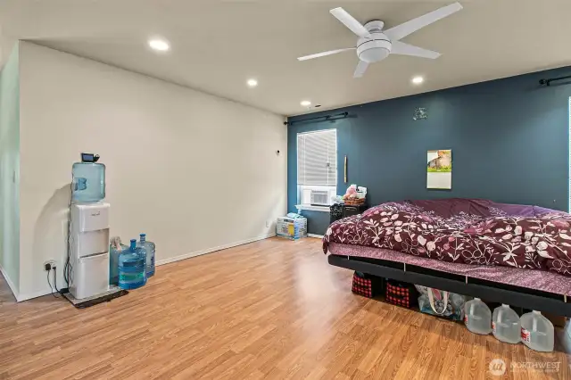 Extra Large Main Bedroom