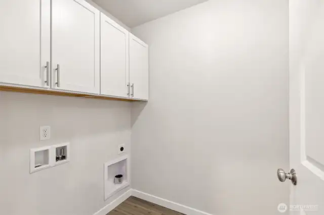 Photos are for informational purposes only, these photos are of another Byron floor plan from another community, options/upgrades, finishes, features, flooring, colors, will vary. Not all appliances included and may vary per community.