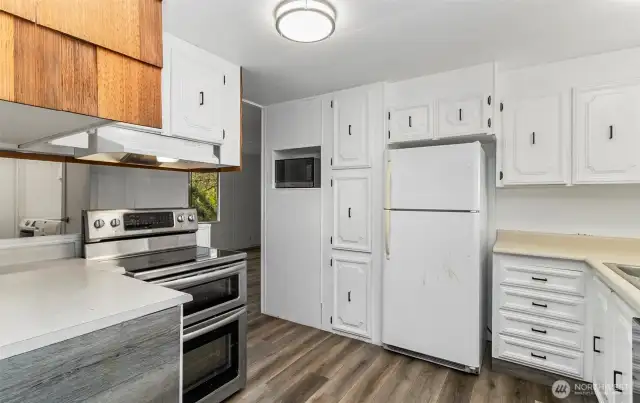 white cabinets with lots of space