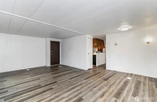 Hall way to kitchen
