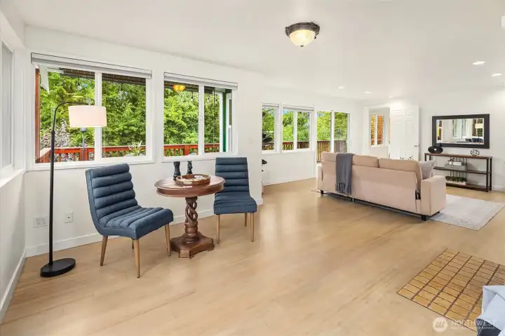 So much privacy and natural light, a rare combination!