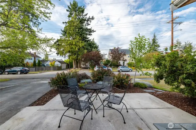 Front patio, overlooking East Section Street.