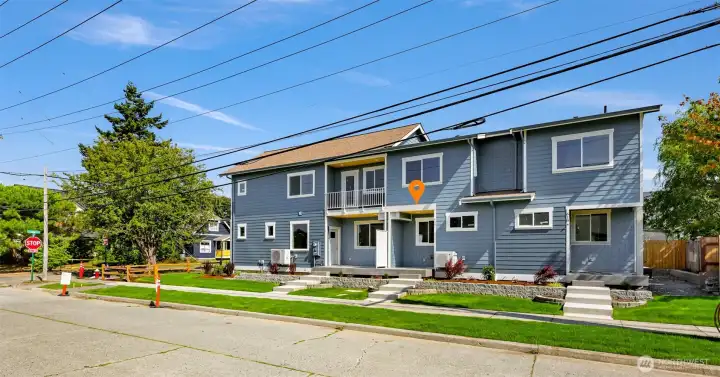 Unit A (985 sqft) - 2bd/1ba