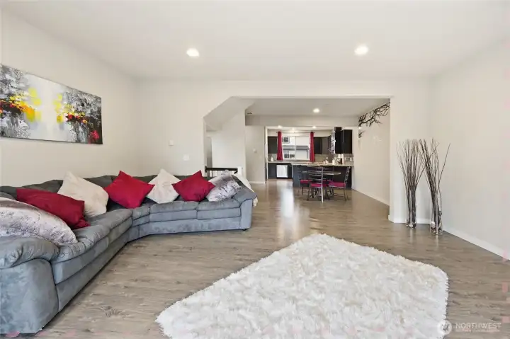 Exceptional flow from living, dining and kitchen