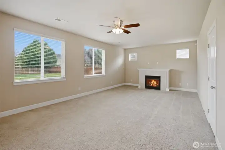 Living room w/ fireplace Living room w/ fireplace