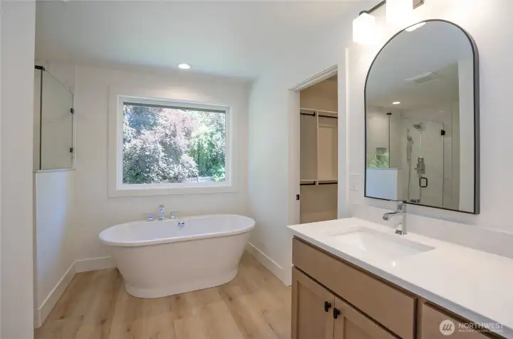 Soaking tub Soaking tub
