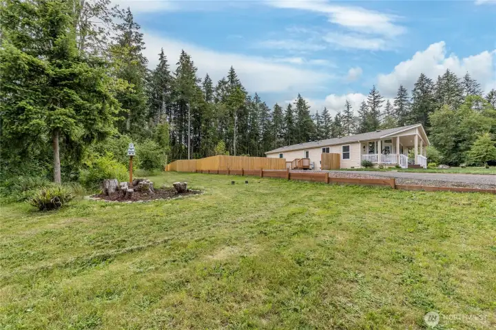Side yard to the north offers a peaceful buffer. Side yard to the north offers a peaceful buffer.