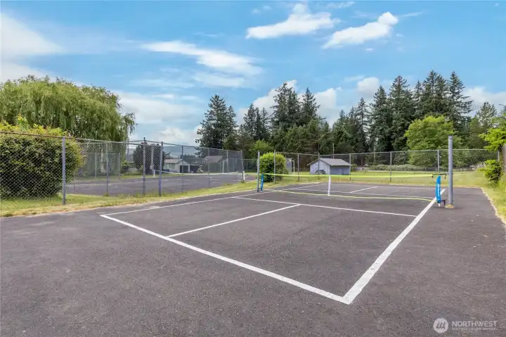 Fantastic recreation opportunities including pickleball, tennis, volleyball, basketball and more! Fantastic recreation opportunities including pickleball, tennis, volleyball, basketball and more!