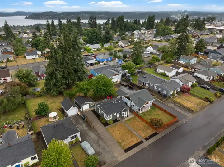 Excellent Location and close to every ammenity! Excellent Location and close to every ammenity!