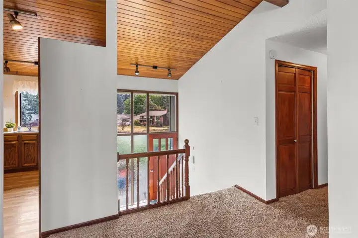 Open split entry leads outside and downstairs