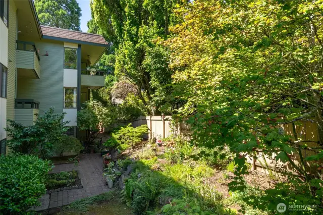 COurtyard below deck