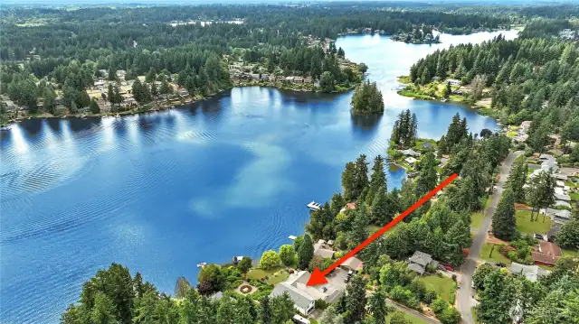 Fun RECREATIONAL lake allowing motorized crafts.