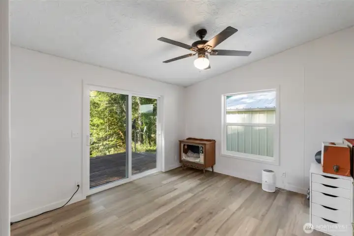 3rd bedroom with slider to the deck