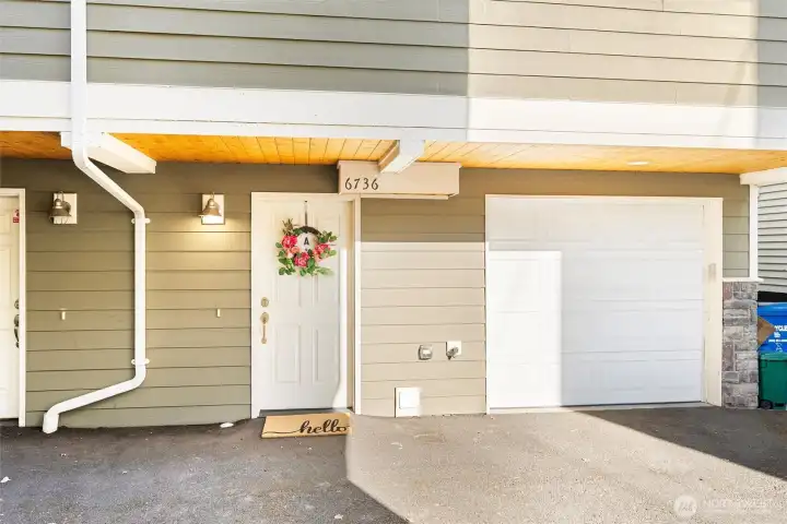 Convenient one car garage