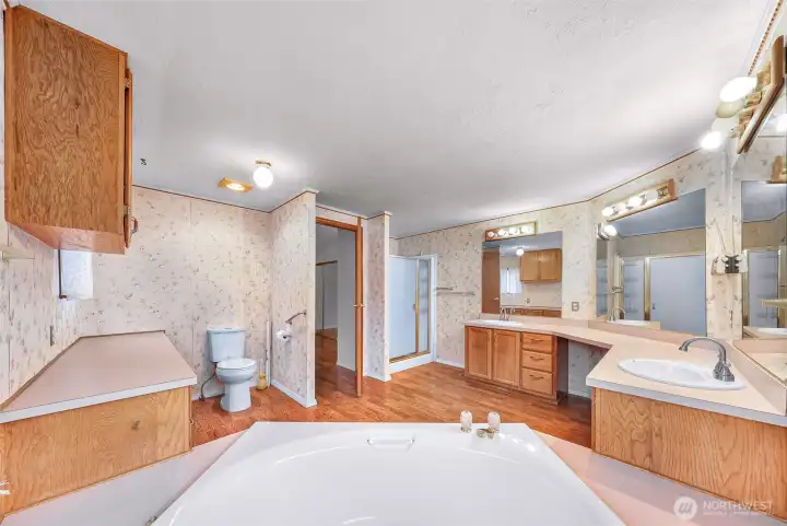 Primary en suite