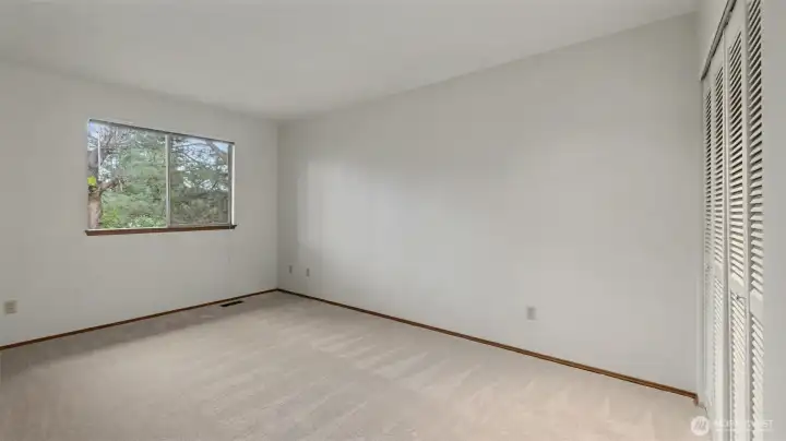 One of the 3 additional bedrooms.