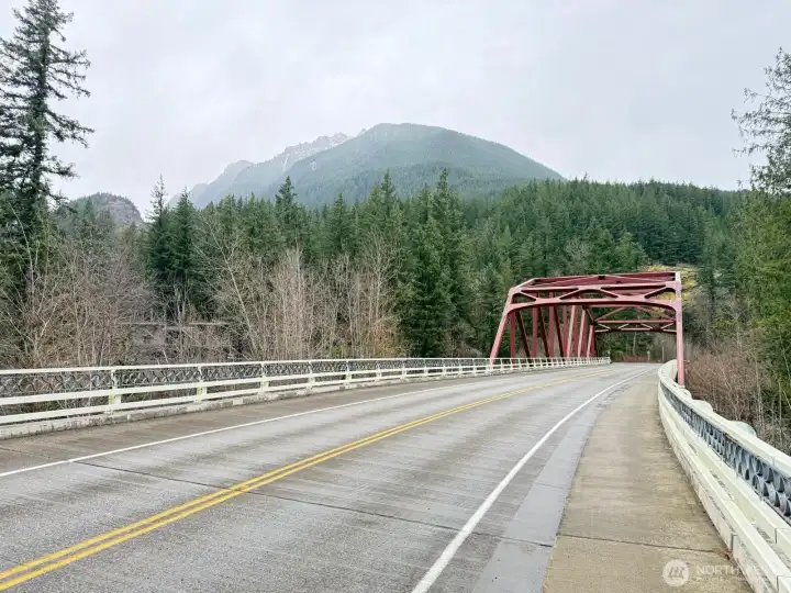 SE Mount Si Rd / Snoqualmie River Bridge
