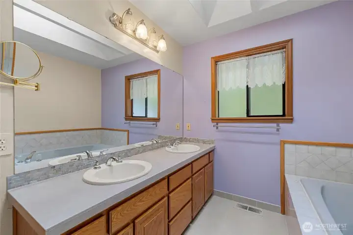 Another view of the primary lav