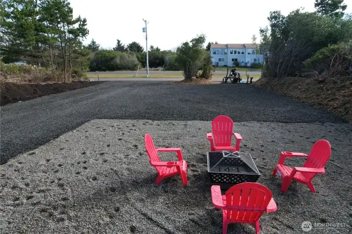 A look towards the road.