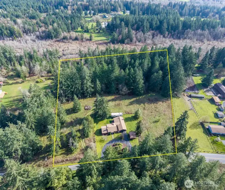 Be sure to also to click on the "air pano" in the listing! So cool to see the whole area and the Western Chehalis Trail.