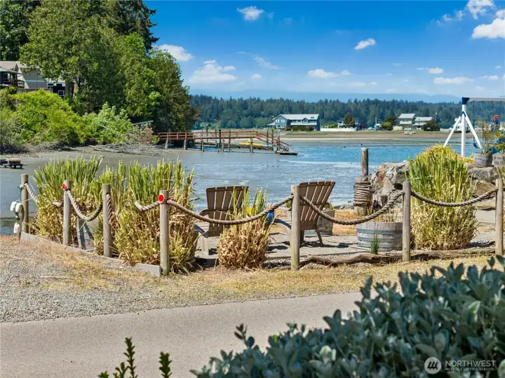 West facing parcel takes in the tranquil lagoon and Sunsets