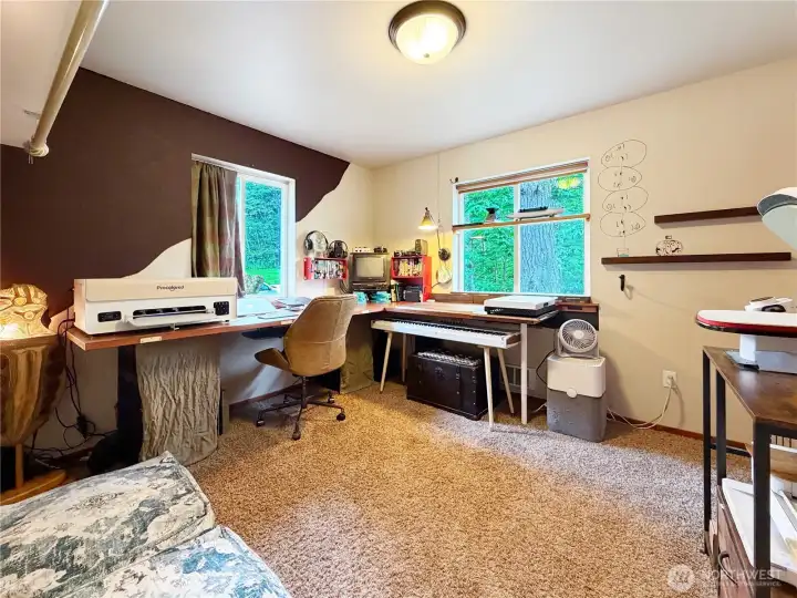 2nd main level bedroom