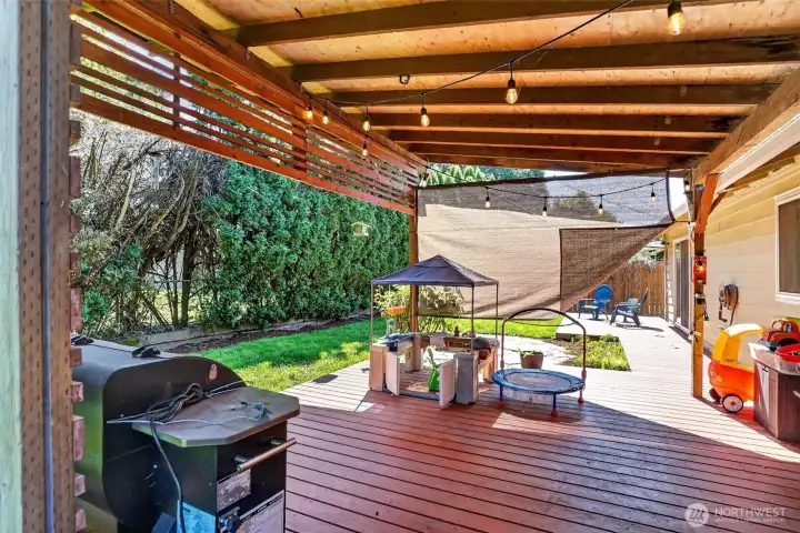 Covered Deck off Eating Area