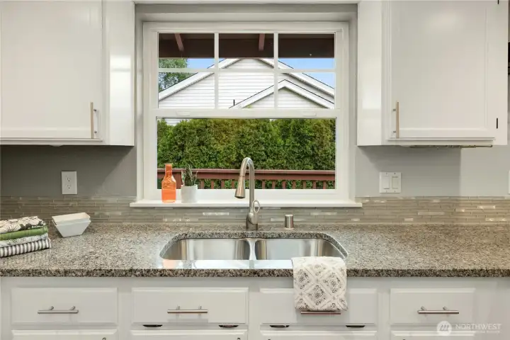 Absolutely lovely, views over deck and private back yard