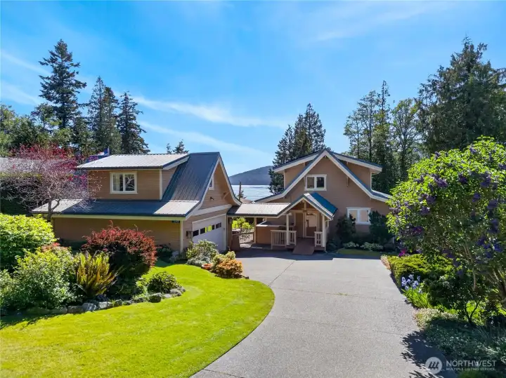 Welcome to 5144 Totem Trail!