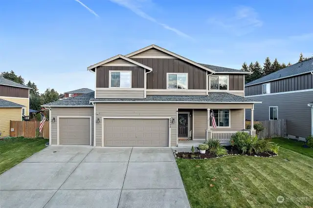 Grand 2,379 sf 4 br, 2.5 bath Craftsman.