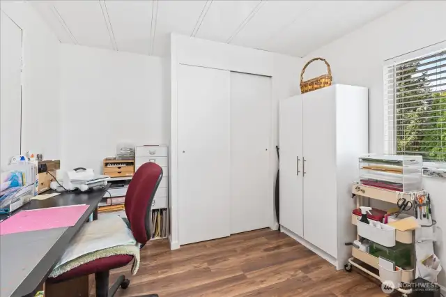 2nd bedroom