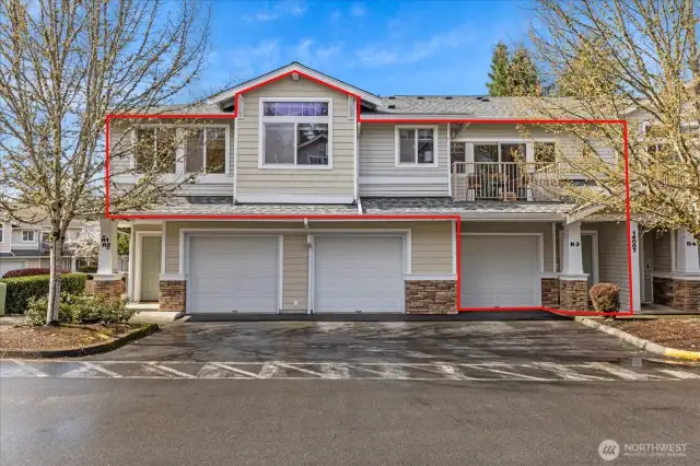 This end unit condo features a 1-car garage, separate entrance and designated parking in front of garage.