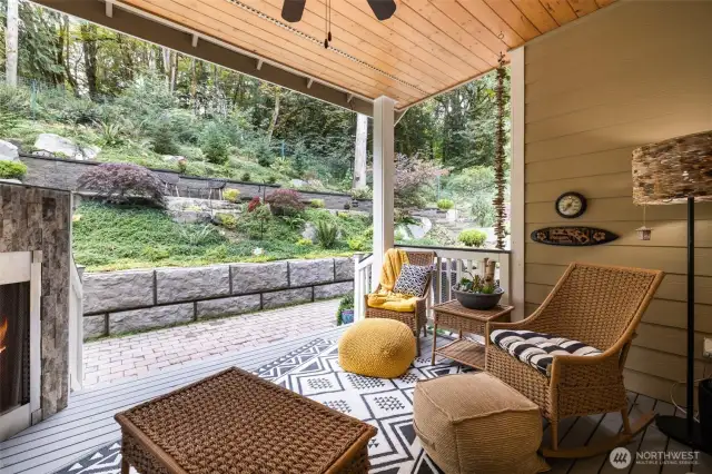The connection between the indoors and the beautiful outdoors.