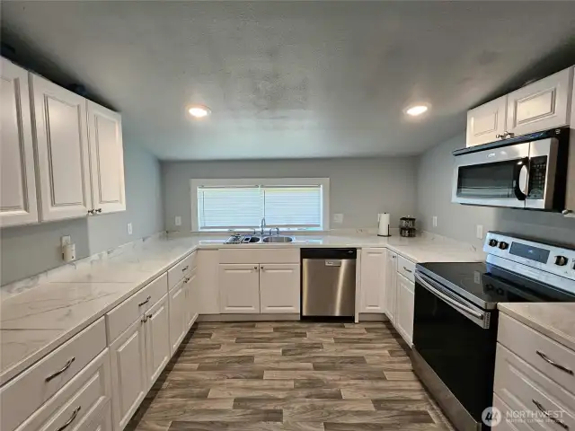 Large new kitchen