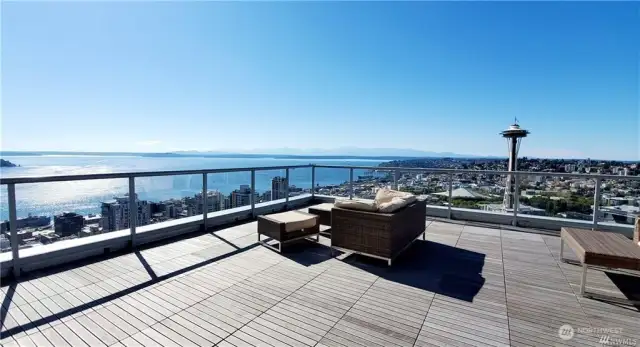 Rooftop deck