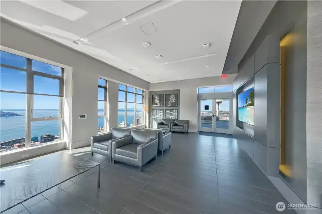 Community Lounge area on 41st floor