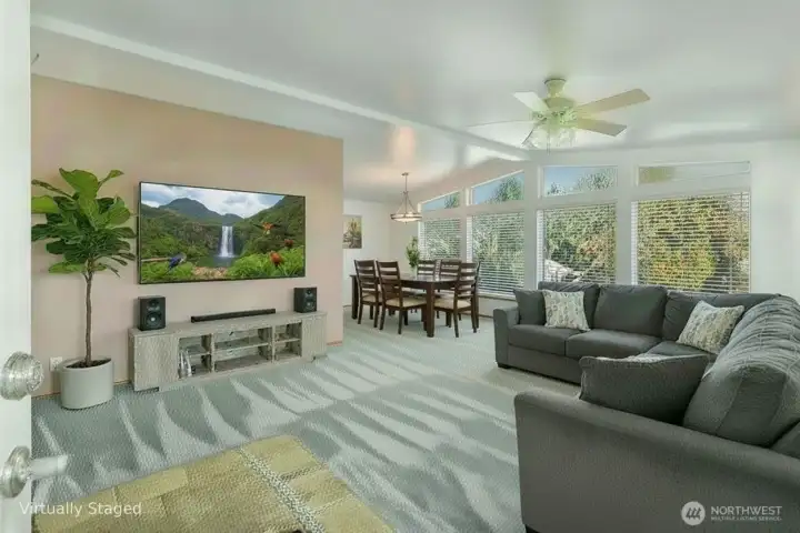 Virtualy staged living & dining rooms