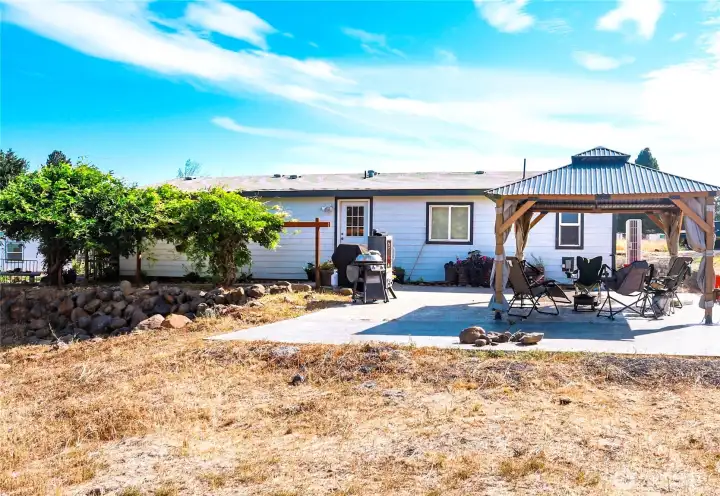 Backyard patio just waiting for BBQ fun!