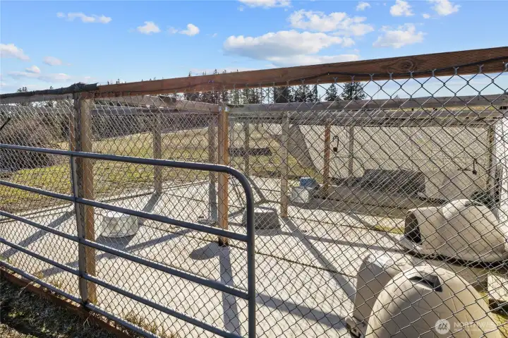 Dog kennels with heated sleeping quarters