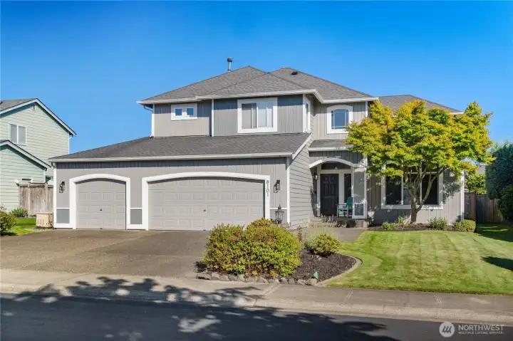 This Lakewood retreat is nestled in a peaceful, gated community and centrally located for all your Tacoma & PNW exploration.