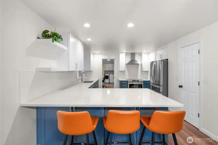 beautiful gourmet kitchen with quartz counters