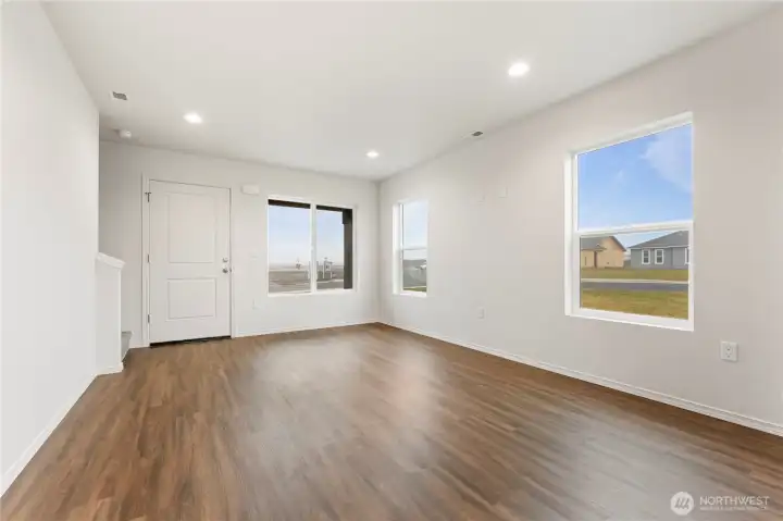 All images may vary. Photos are from previously built home. Photos may include upgrades/furnishings not included in base price.