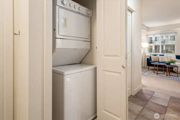 The in-unit Washer/Dryer is so convenient.