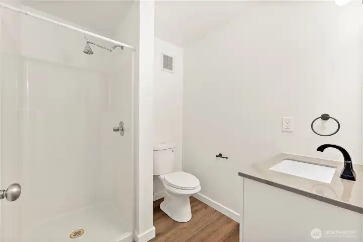 Private Primary 3/4 Bath  Updated