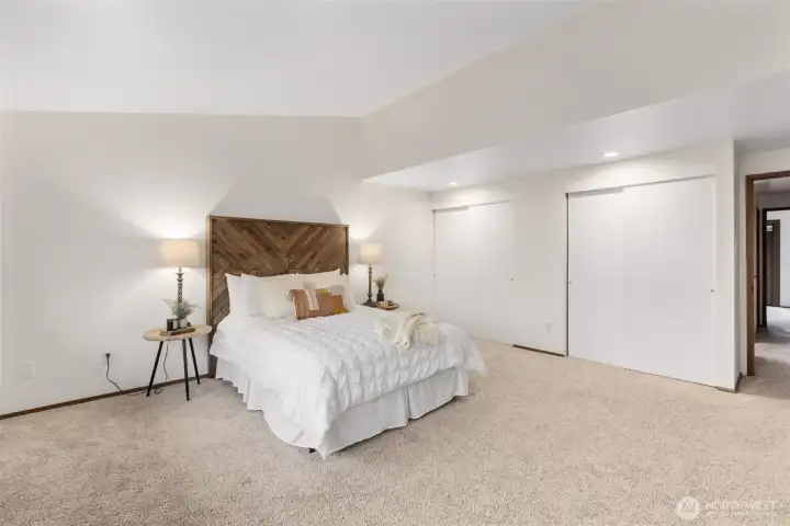 Lots of closet space too!